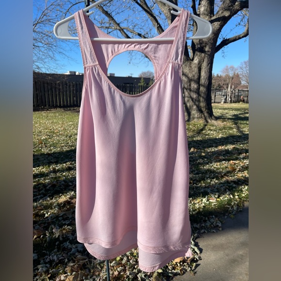 Lululemon Athletica Peace of Mind Tank Top with Keyhole Back in Pink size 6 - Picture 7 of 14